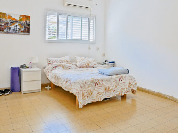 A 4 Room Apt In A Central Quiet St 5