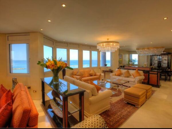 Luxurious Breathtaking Seafront 6 Room On Herbert Samuel 3