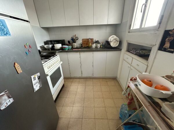 Charming 3 Room In City Center 5