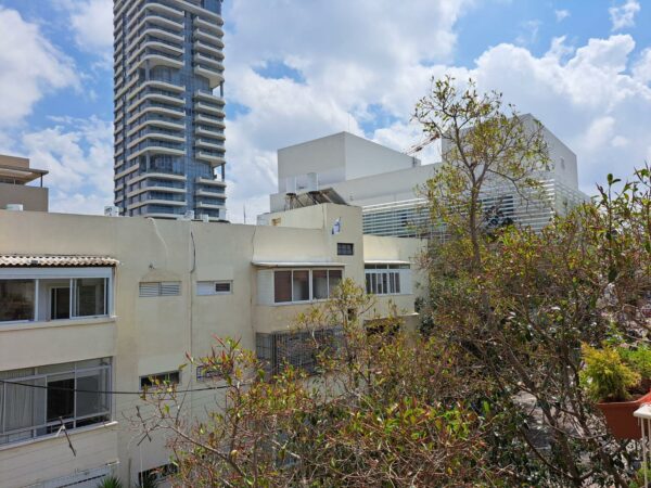 On Ben Yehuda By The Sea 4 Room Penthouse 11