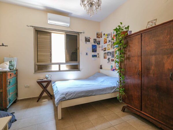 In Neve Tzedek 4.5 Room With Elevator And Balconies 6