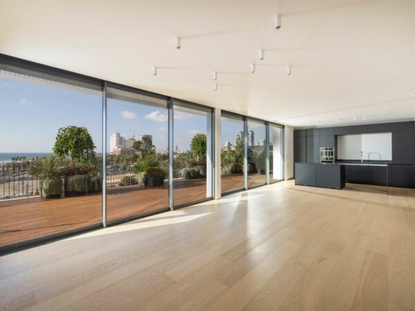 Near Neve Tzedek A Luxury Penthouse With A Full Sea View 2