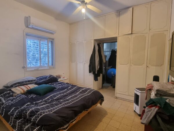 On Shlomo HaMelekh In Central TLV Spacious 3 Room 4