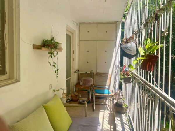 On Hoberman A 4 Room Apt With Balcony And Parking 10