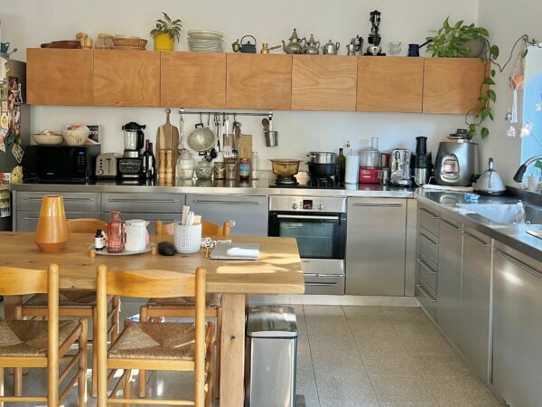 On A Pretty ST In Central Tlv Renovated 4 Room W Terrace 2