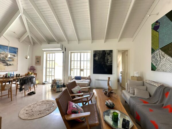 In Charming Neve Tzedek Pretty Rooftop Apt W Parking 3