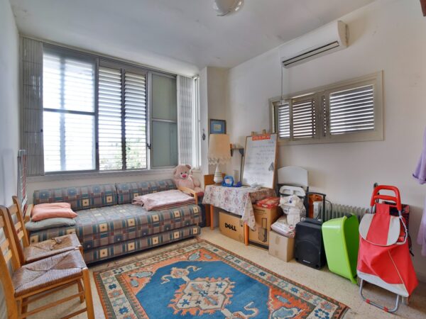 3 Room W Parking On A Charming Quiet ST Close To HaBima 8