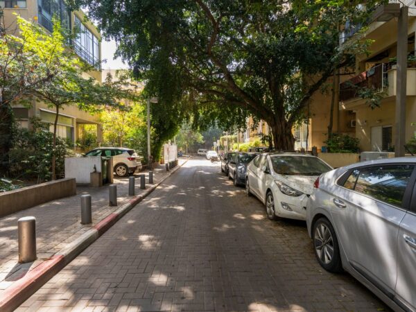 3 Room W Parking On A Charming Quiet ST Close To HaBima 10