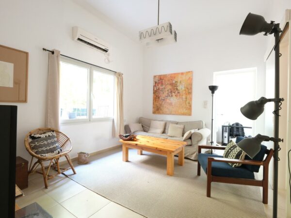 In The Heart Of The City Charming 3 Room Apt 2