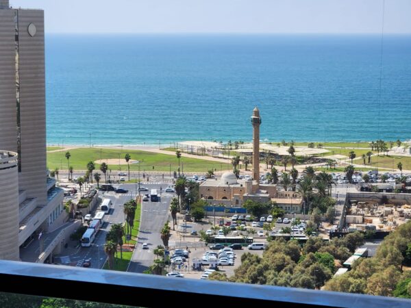 2 Room In A Luxurious Tower In Neve Tzedek W Sea View 1