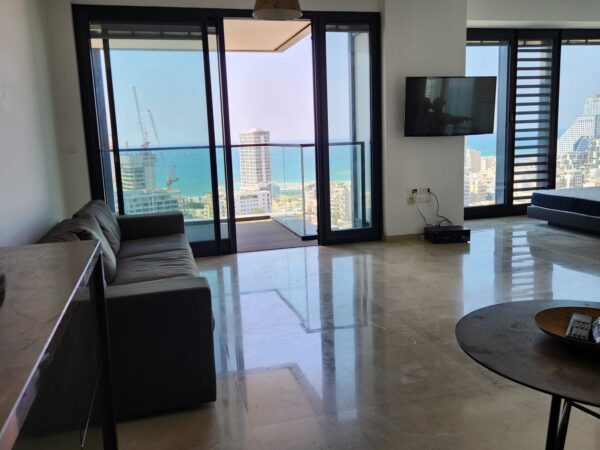 2 Room In A Luxurious Tower In Neve Tzedek W Sea View 4