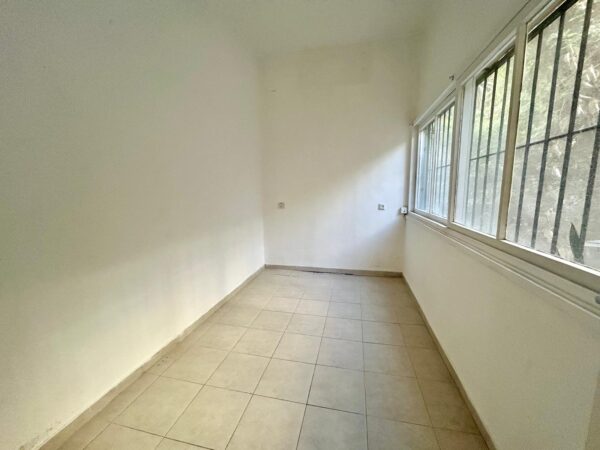 Marvelous 2.5 Room Garden APT Near Kikar Rabin 8