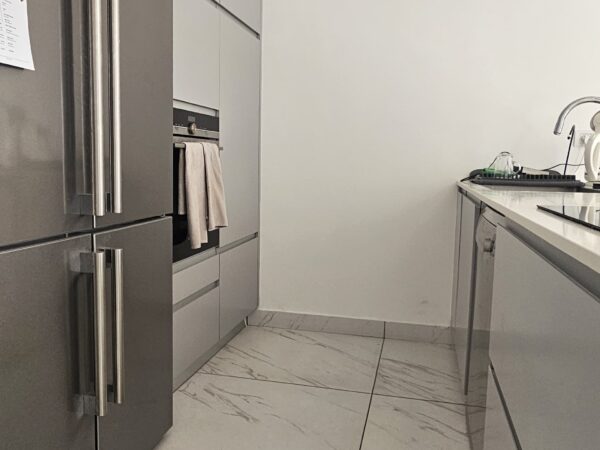 2 Room In A New Project In Central TLV W Parking And Gym 4