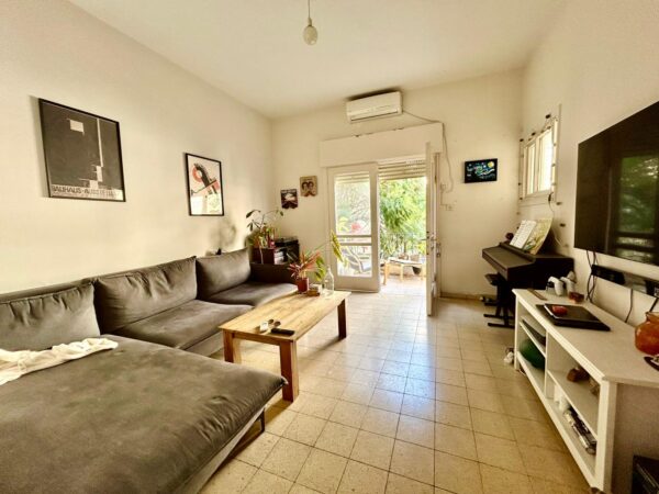 2.5 Room Apt With Lovely Balcony 2