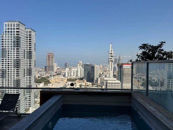 Beautiful Penthouse W Pool In Sarona Tower 3